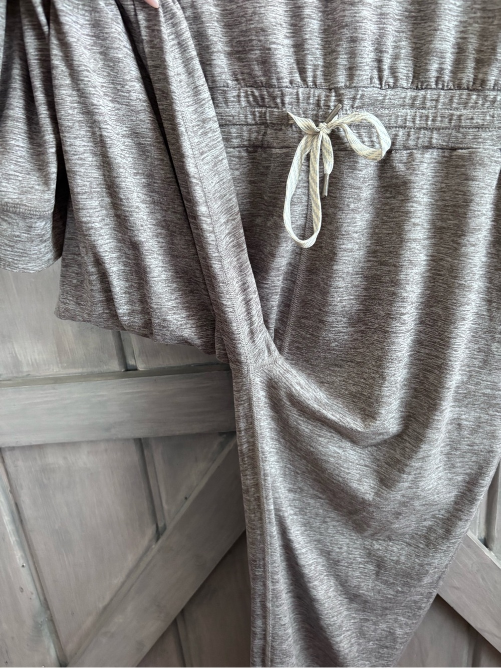Vuori Longsleeve Lux Jumpsuit in Clay Heather Size L UPF 30+ - Picture 6 of 11